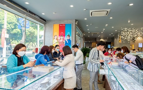 [Cập nhật nhanh] PNJ (MUA, Giá mục tiêu: 123.000 Đồng/cp): Lợi nhuận Q4/2024 quay trở lại đà tăng trưởng