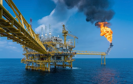 Cập nhật Ngành Dầu khí: Giá dầu đạt đỉnh 14 năm